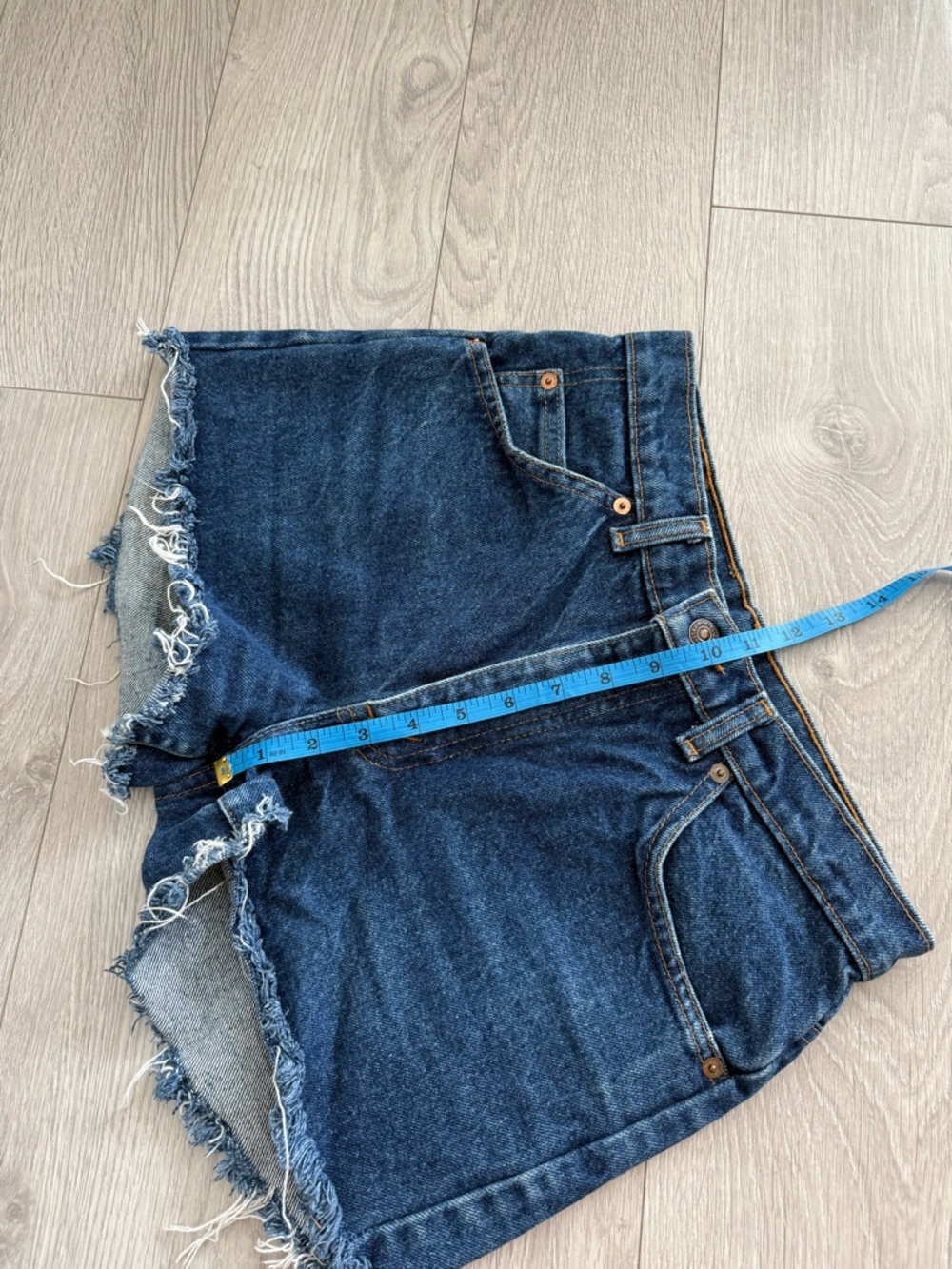 Levi’s Vintage 619 Orange Tab Cut Off Jean Denim Shorts - Picture 11 of 13